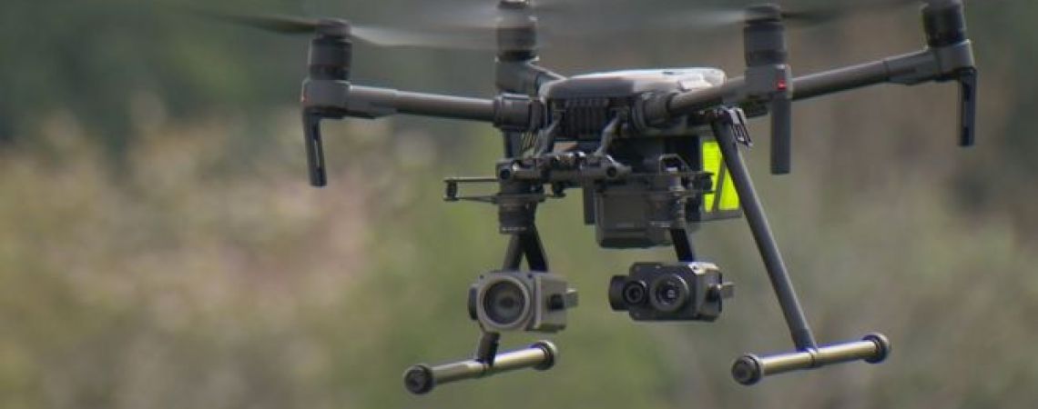 Area surveillance service through UAVs