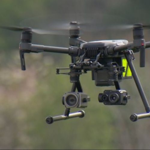 Area surveillance service through UAVs